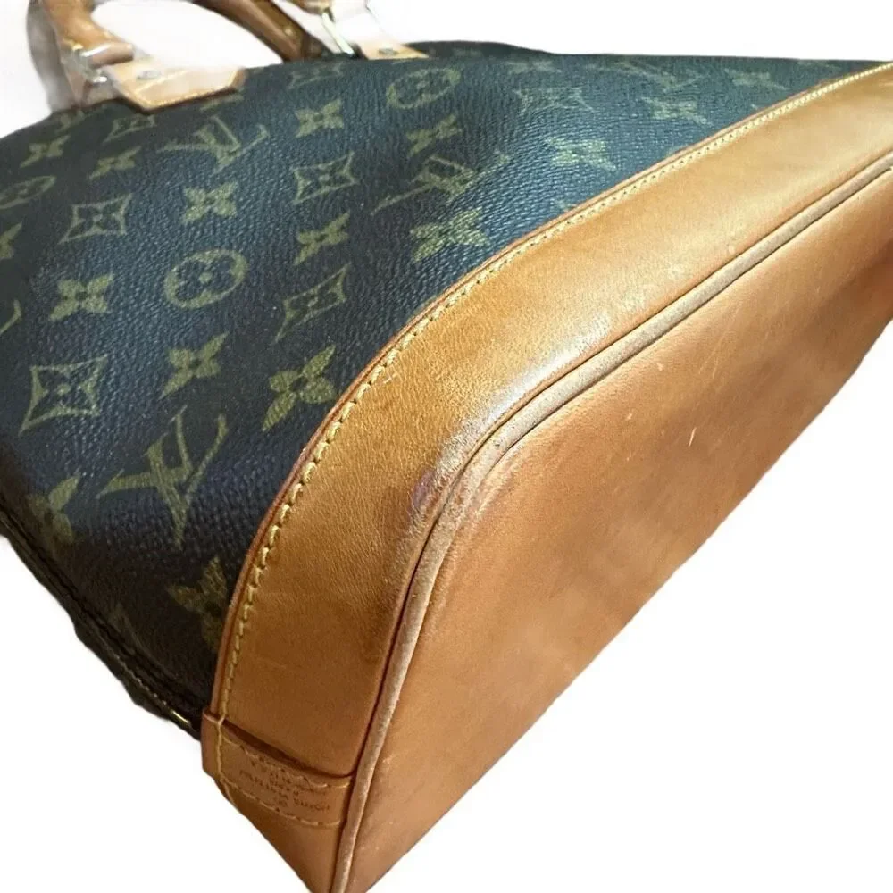 Louis Vuitton Alma PM